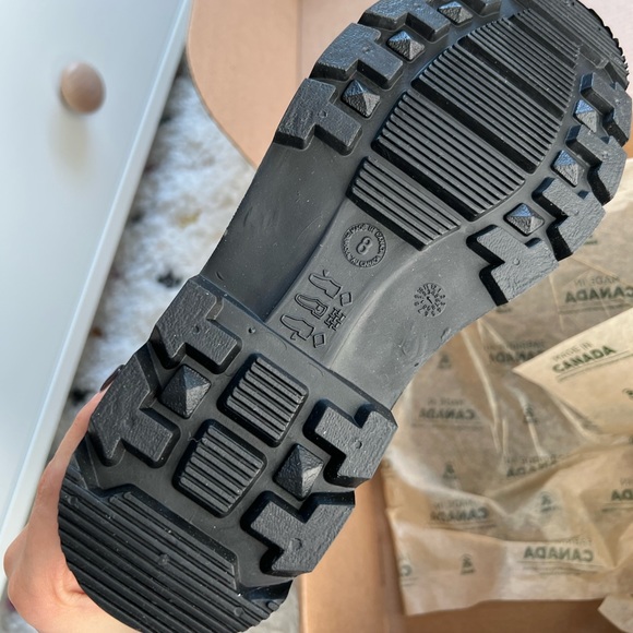 Sold - Kamik mens Forester Snow Boot size 8 - Picture 3 of 6